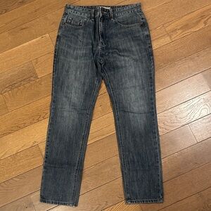 Next blue Jeans

30S

Inseam 28